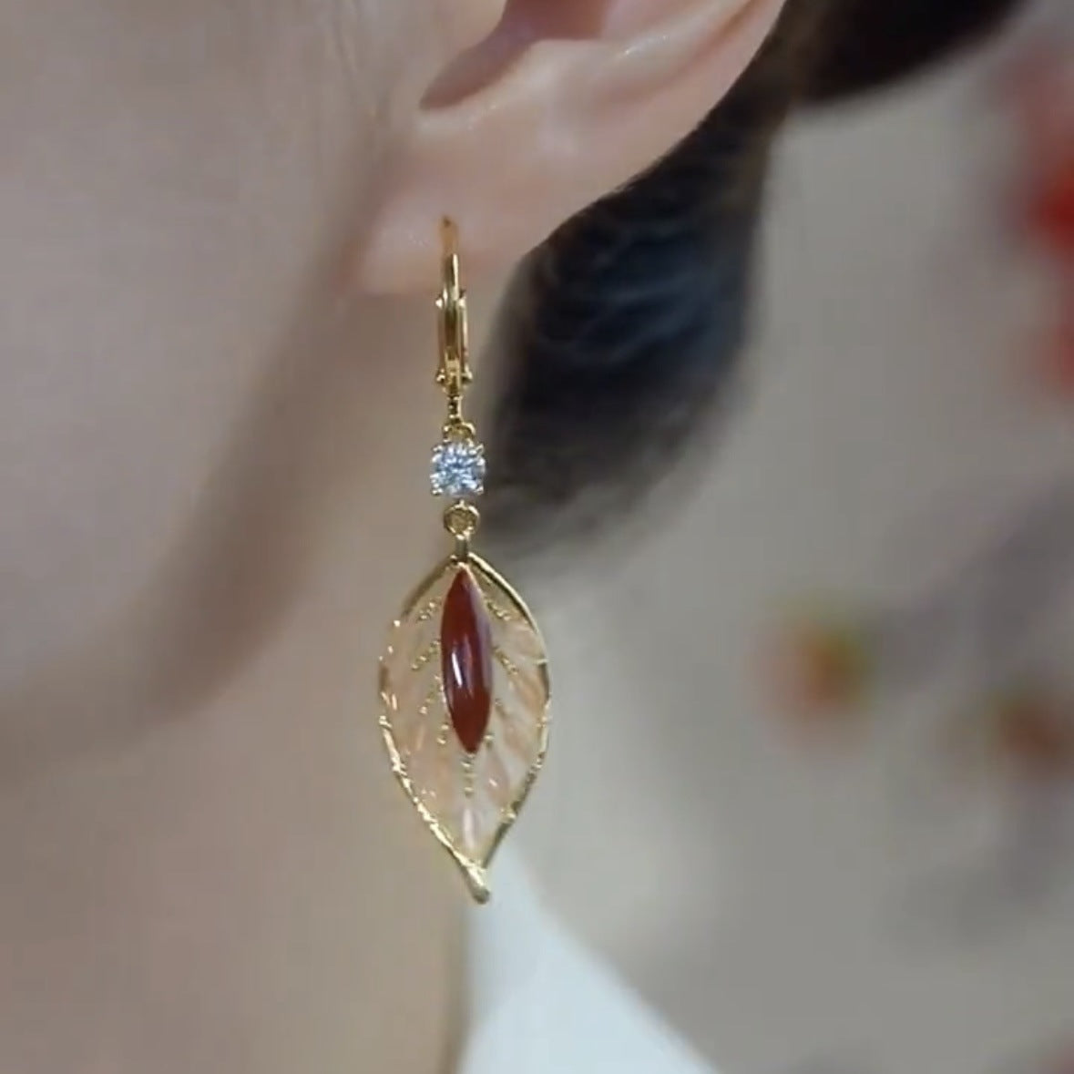 New Lightweight Luxury High-end Stylish Versatile Fashion Personality Ear Clips For Women