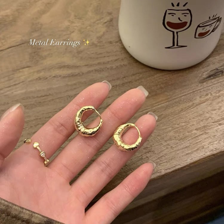 Women's Simple Irregular Croissant Plain Hoop Earrings